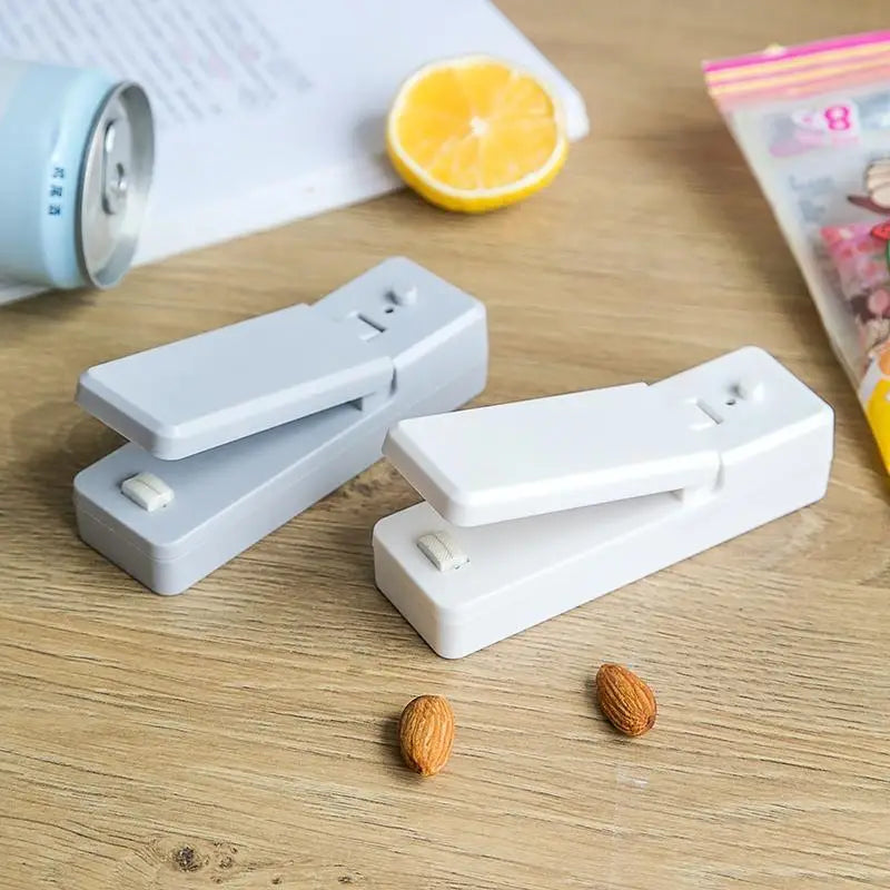 Rechargeable Plastic Package Sealer, Mini Close Bags Portable Sealing Machine, Heat Thermal Bag Sealer, Storage Food, Kitchen