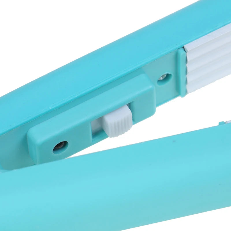 【SE】1PC Portable Mini Electric Heat Sealing Machine Seal Sealer Food Vacuum Sealer Bag Clip Random Color
